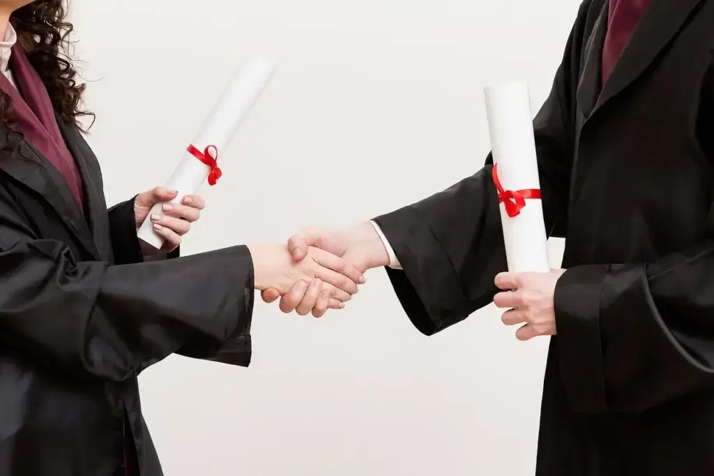 eligibility for pharmacy jobs